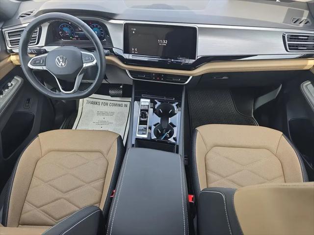2026 Volkswagen Atlas Cross Sport SE with Technology
