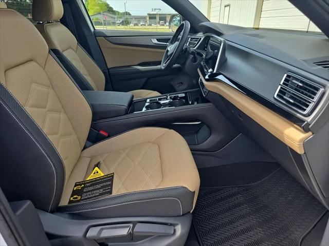 2026 Volkswagen Atlas Cross Sport SE with Technology