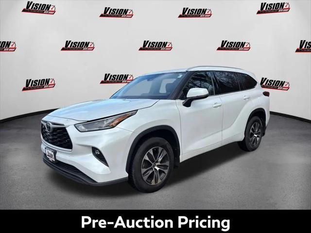 2022 Toyota Highlander XLE for sale in Rochester, NY