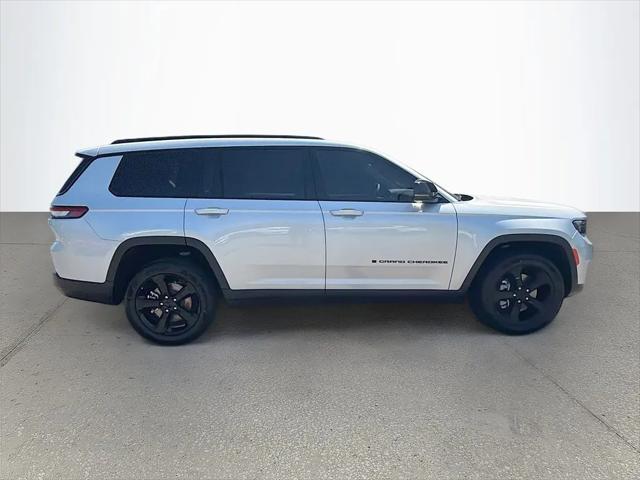 2023 Jeep Grand Cherokee L Limited 4x2
