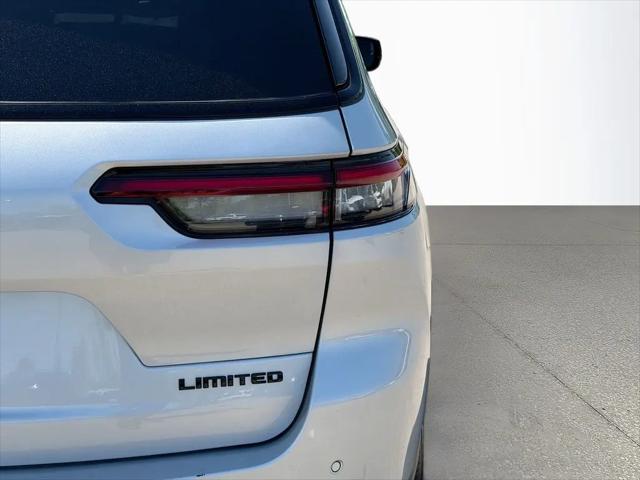 2023 Jeep Grand Cherokee L Limited 4x2