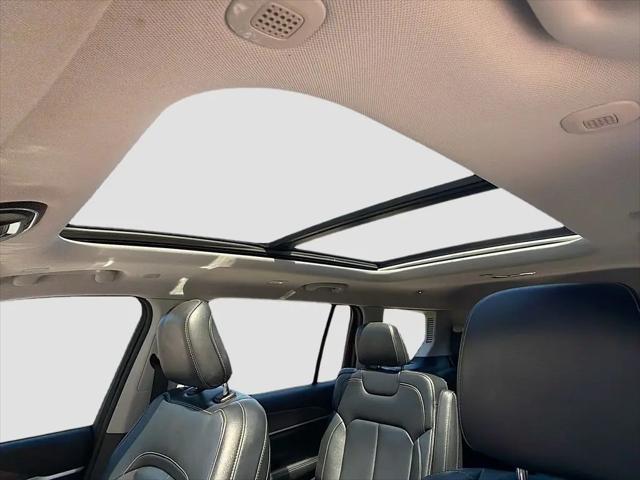 2023 Jeep Grand Cherokee L Limited 4x2