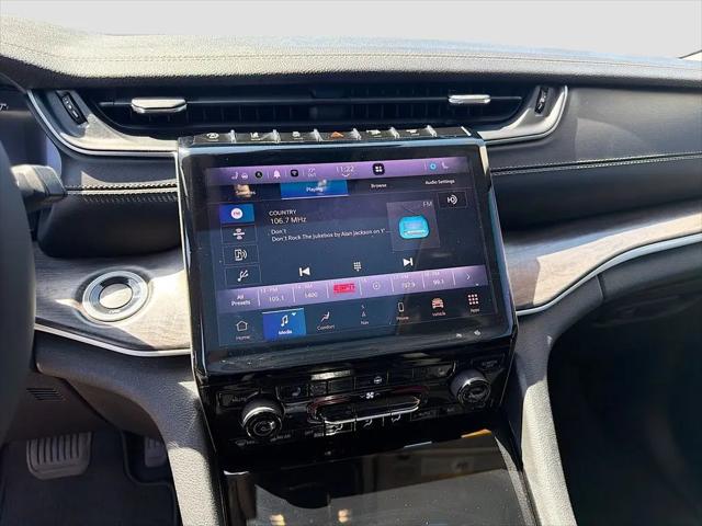 2023 Jeep Grand Cherokee L Limited 4x2