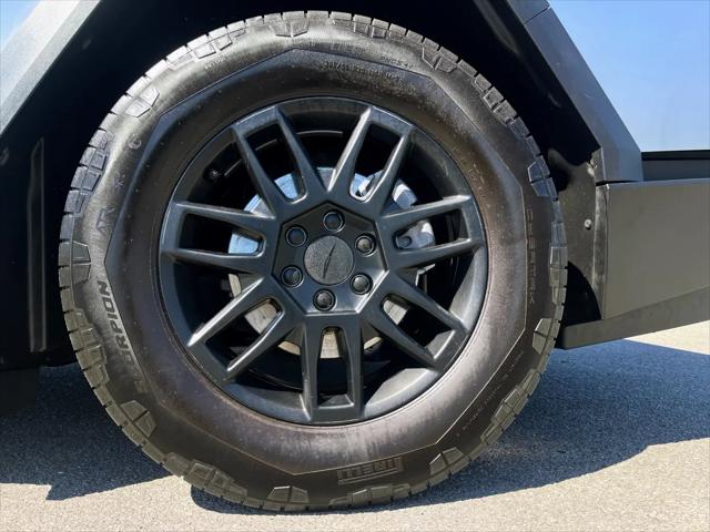 2025 Tesla Cybertruck All-Wheel Drive