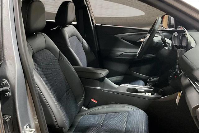 2026 Buick NV Preferred FWD
