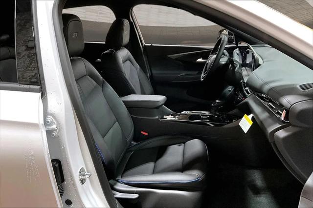 2026 Buick NV Sport Touring FWD