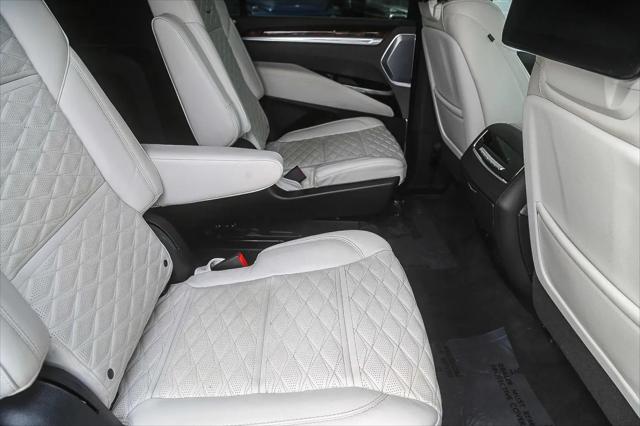 2025 Cadillac Escalade ESV Sport Platinum