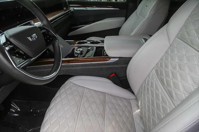 2025 Cadillac Escalade ESV Sport Platinum