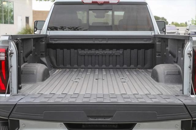 2024 GMC Sierra 3500HD 4WD Crew Cab Long Bed Denali Ultimate