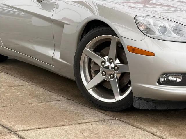 2005 Chevrolet Corvette Base