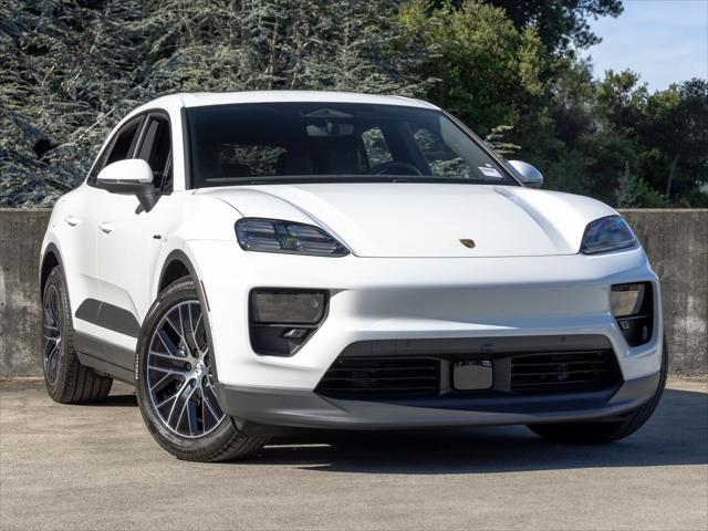 2025 Porsche Macan Electric 4