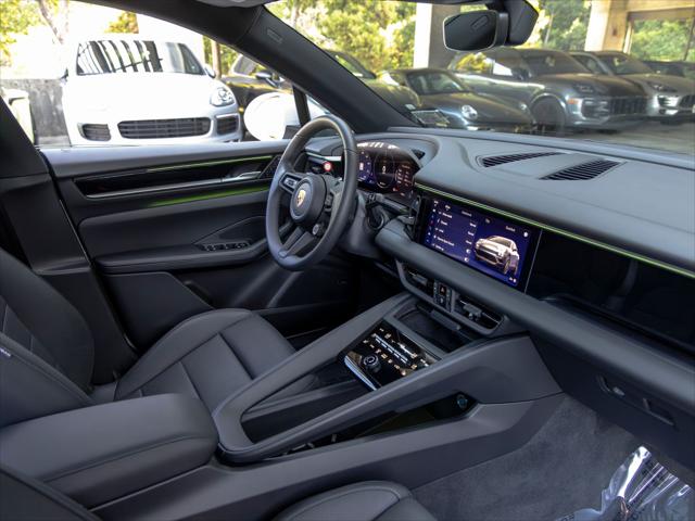 2025 Porsche Macan Electric 4