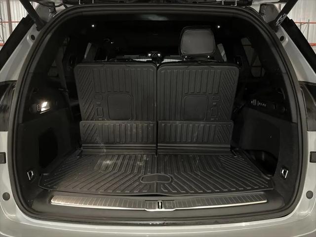 2025 Jeep Grand Cherokee L Overland 4x4