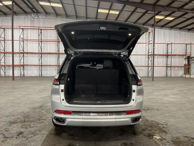 2025 Jeep Grand Cherokee L Overland 4x4