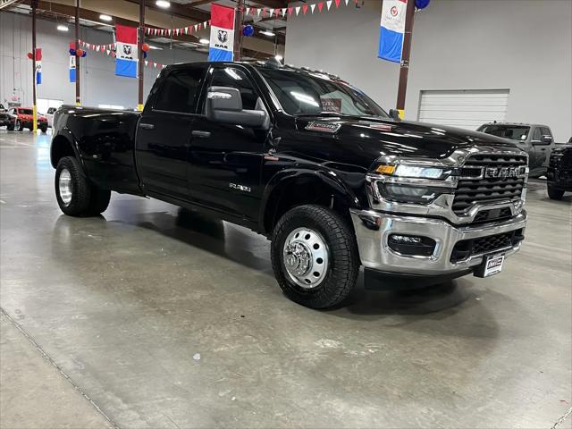 2025 Ram 3500 Big Horn Crew Cab 4x4 8' Box