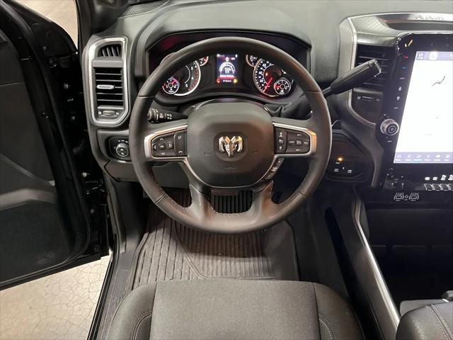 2025 Ram 3500 Big Horn Crew Cab 4x4 8' Box