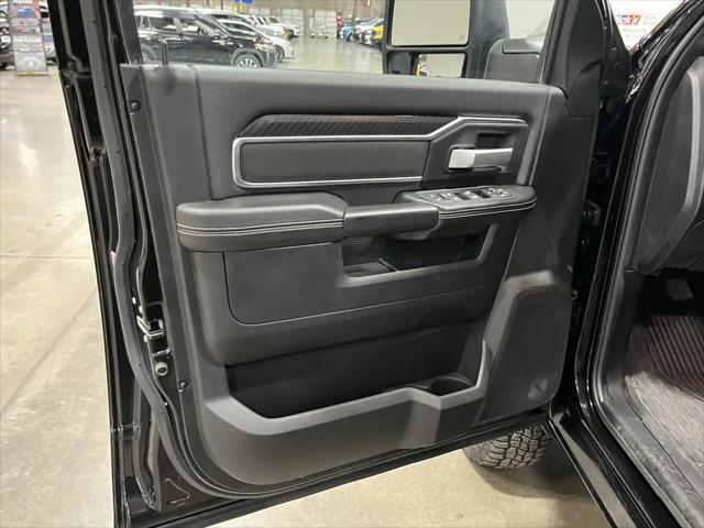 2025 Ram 3500 Big Horn Crew Cab 4x4 8' Box
