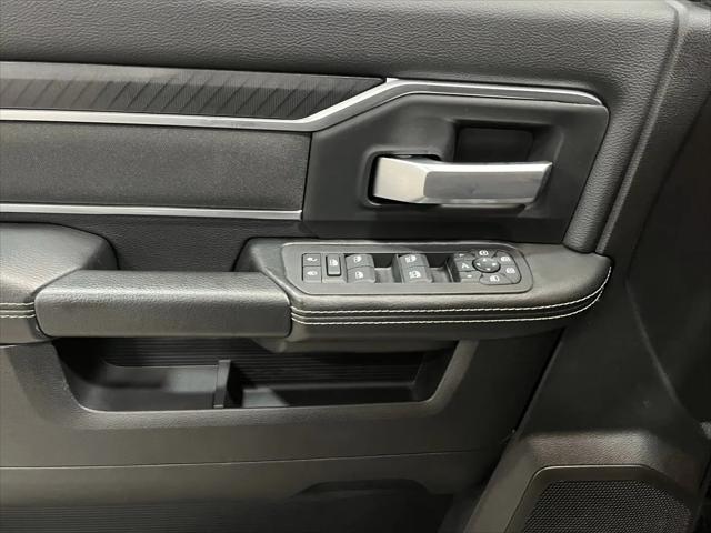 2025 Ram 3500 Big Horn Crew Cab 4x4 8' Box