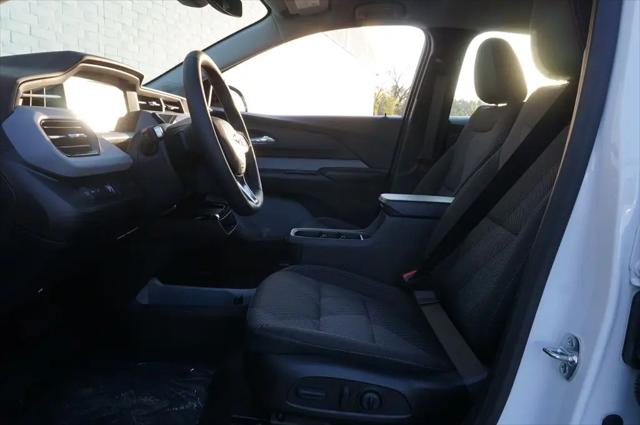 2027 Chevrolet Bolt LT FWD