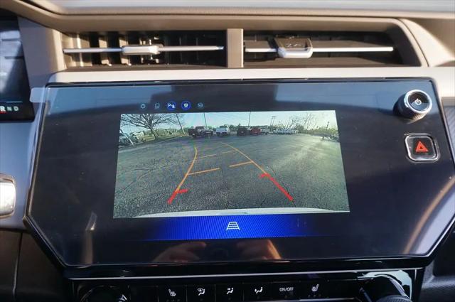 2027 Chevrolet Bolt LT FWD