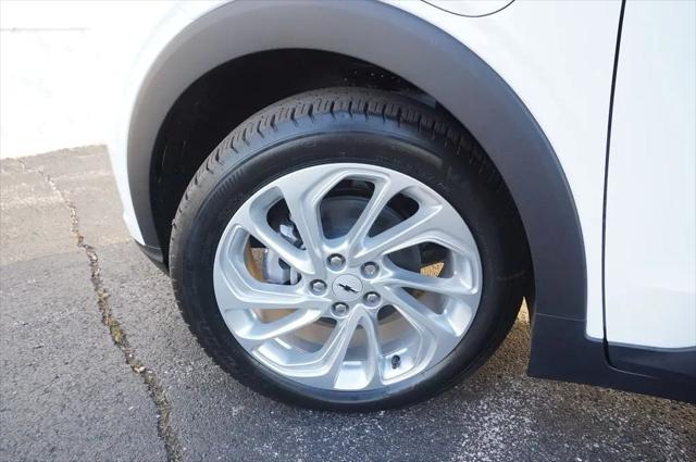 2027 Chevrolet Bolt LT FWD