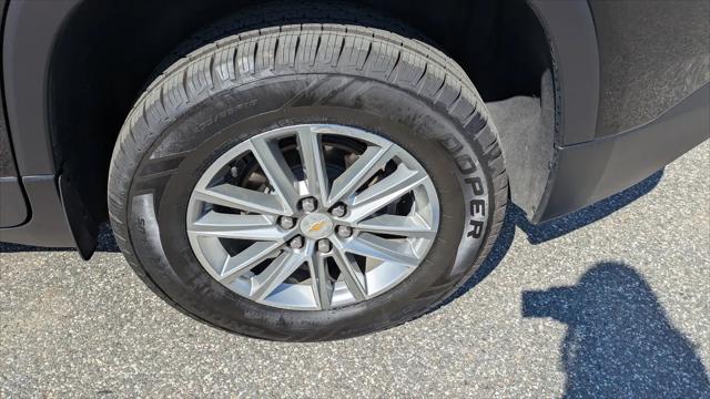 2023 Chevrolet Traverse AWD LT Leather