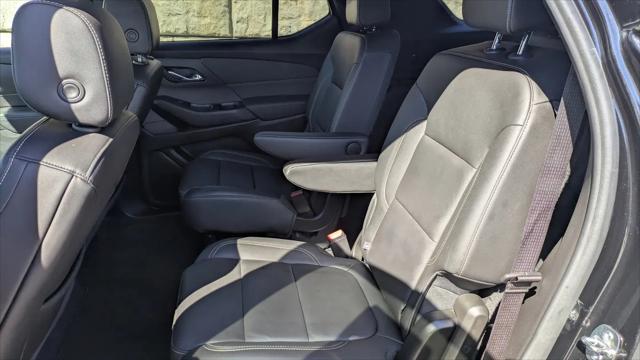 2023 Chevrolet Traverse AWD LT Leather