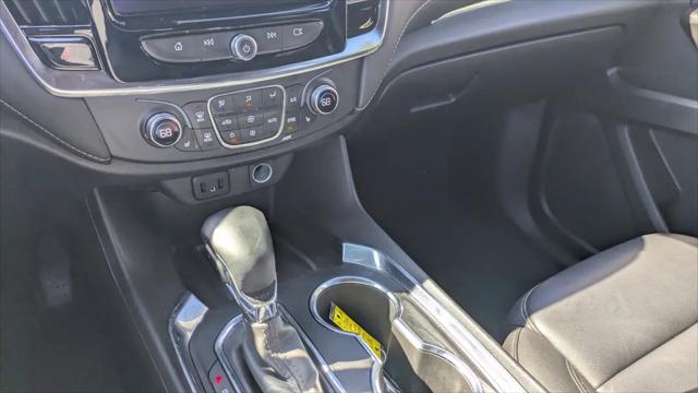2023 Chevrolet Traverse AWD LT Leather