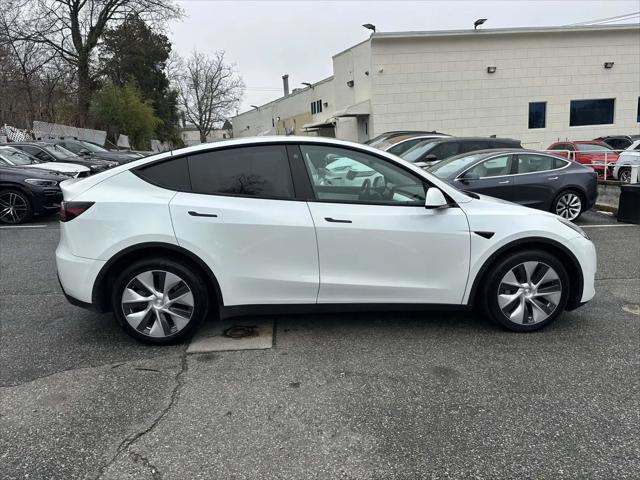 2022 Tesla Model Y Long Range Dual Motor All-Wheel Drive
