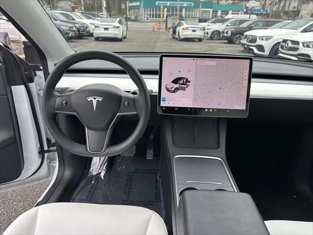 2022 Tesla Model Y Long Range Dual Motor All-Wheel Drive
