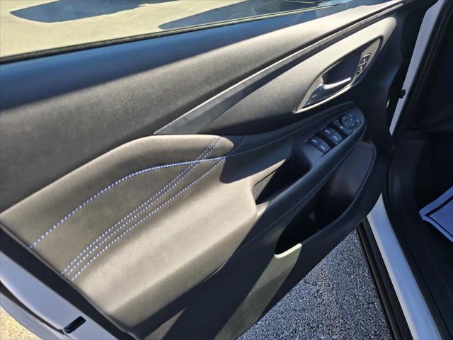 2026 Buick NV Sport Touring FWD