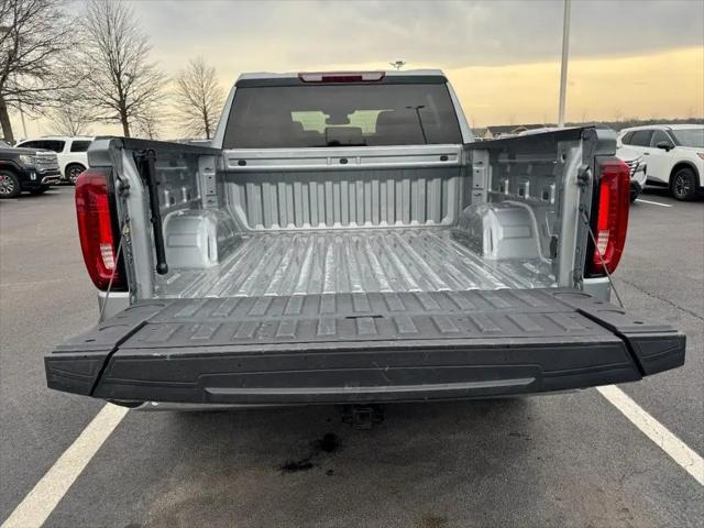 2025 GMC Sierra 1500 4WD Crew Cab Short Box SLT