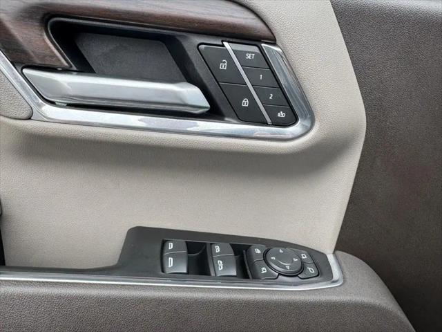 2025 GMC Sierra 1500 4WD Crew Cab Short Box SLT