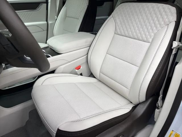 2026 GMC Acadia Denali FWD