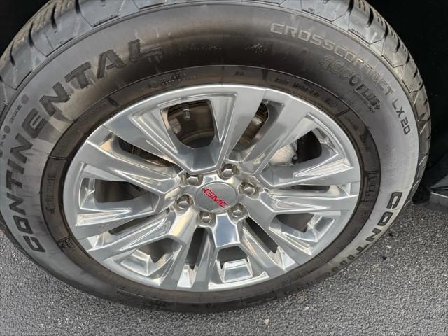 2024 GMC Yukon 4WD Denali