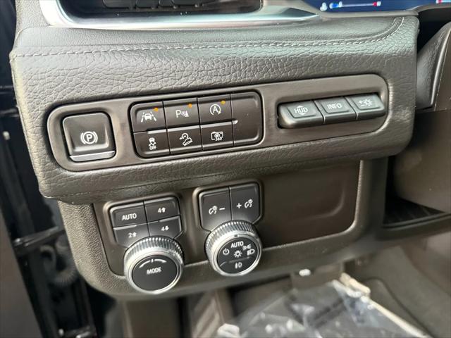 2024 GMC Yukon 4WD Denali