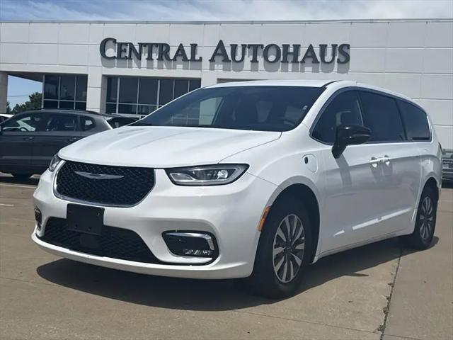 2025 Chrysler Pacifica Hybrid Select for sale in Dallas, TX
