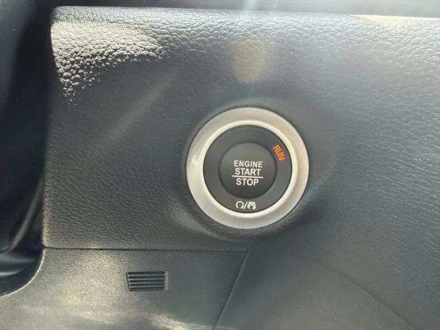 2025 Chrysler Pacifica Hybrid Select