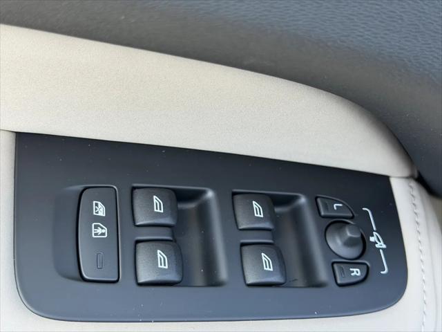 2026 Volvo XC60 B5 Core