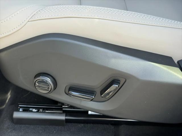 2026 Volvo XC60 B5 Core