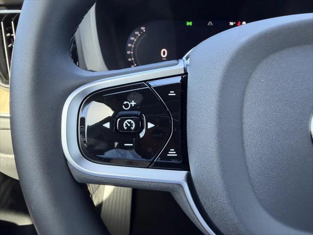 2026 Volvo XC60 B5 Core