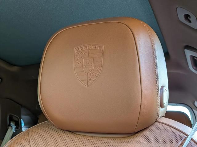 2023 Porsche Cayenne S Platinum Edition