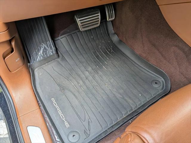 2023 Porsche Cayenne S Platinum Edition