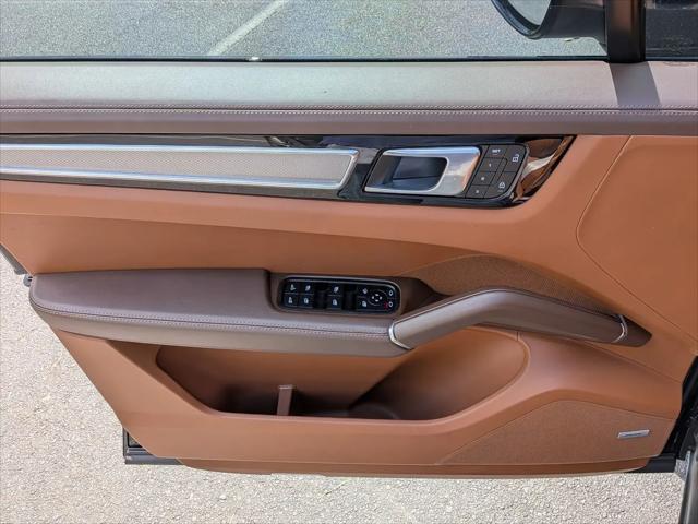 2023 Porsche Cayenne S Platinum Edition
