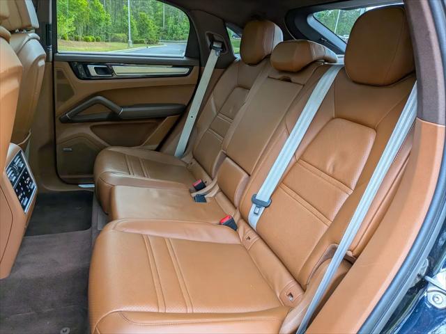 2023 Porsche Cayenne S Platinum Edition