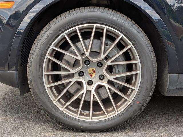 2023 Porsche Cayenne S Platinum Edition