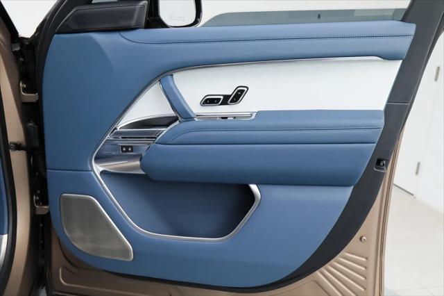 2023 Land Rover Range Rover SV