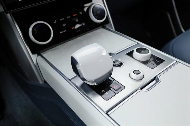 2023 Land Rover Range Rover SV