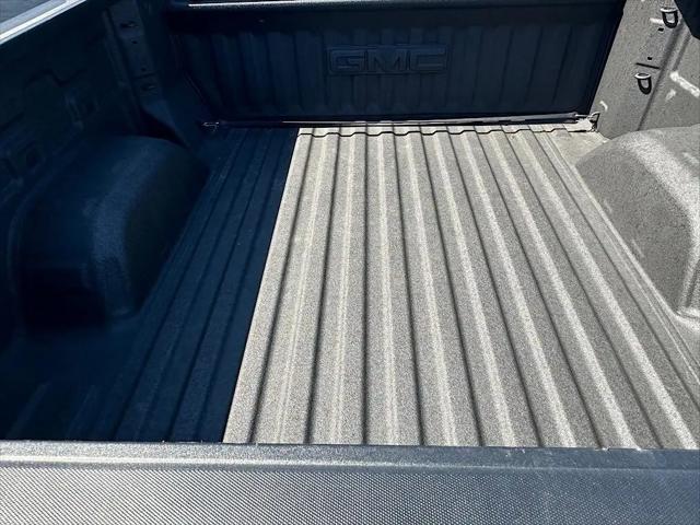 2025 GMC Sierra 1500 4WD Crew Cab Short Box AT4X
