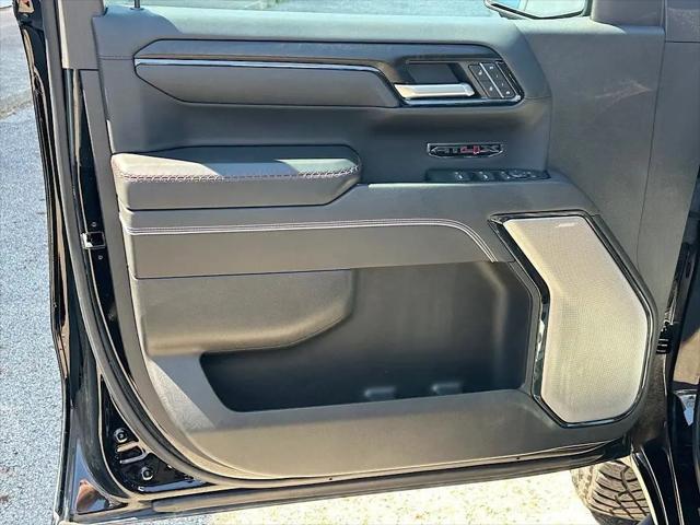 2025 GMC Sierra 1500 4WD Crew Cab Short Box AT4X